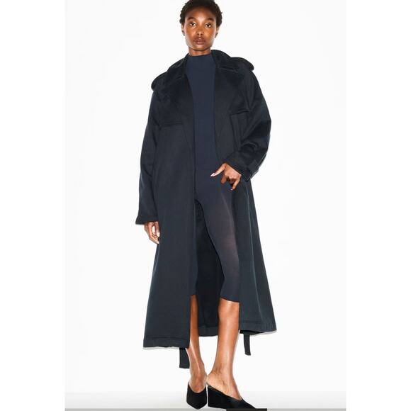 Skims Boyfriend Oversized Trenchcoat Size Large BNWT - Picture 1 of 5